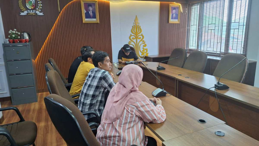 Pedagang Kecil Pekanbaru Tolak Ranperda KTR, Radius Larangan Penjualan Rokok Dinilai Merugikan